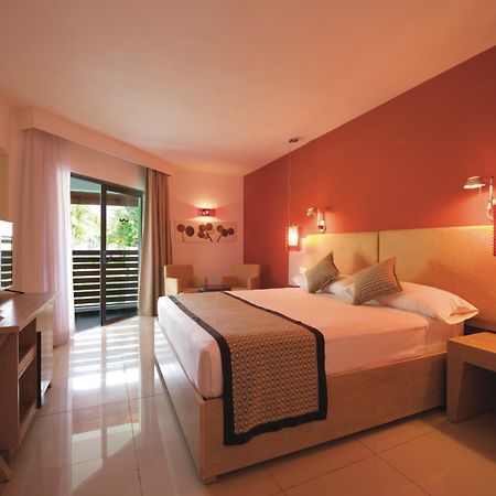 Hotel Riu Palace Mauritius (Adults Only) Ле Морн Екстериор снимка