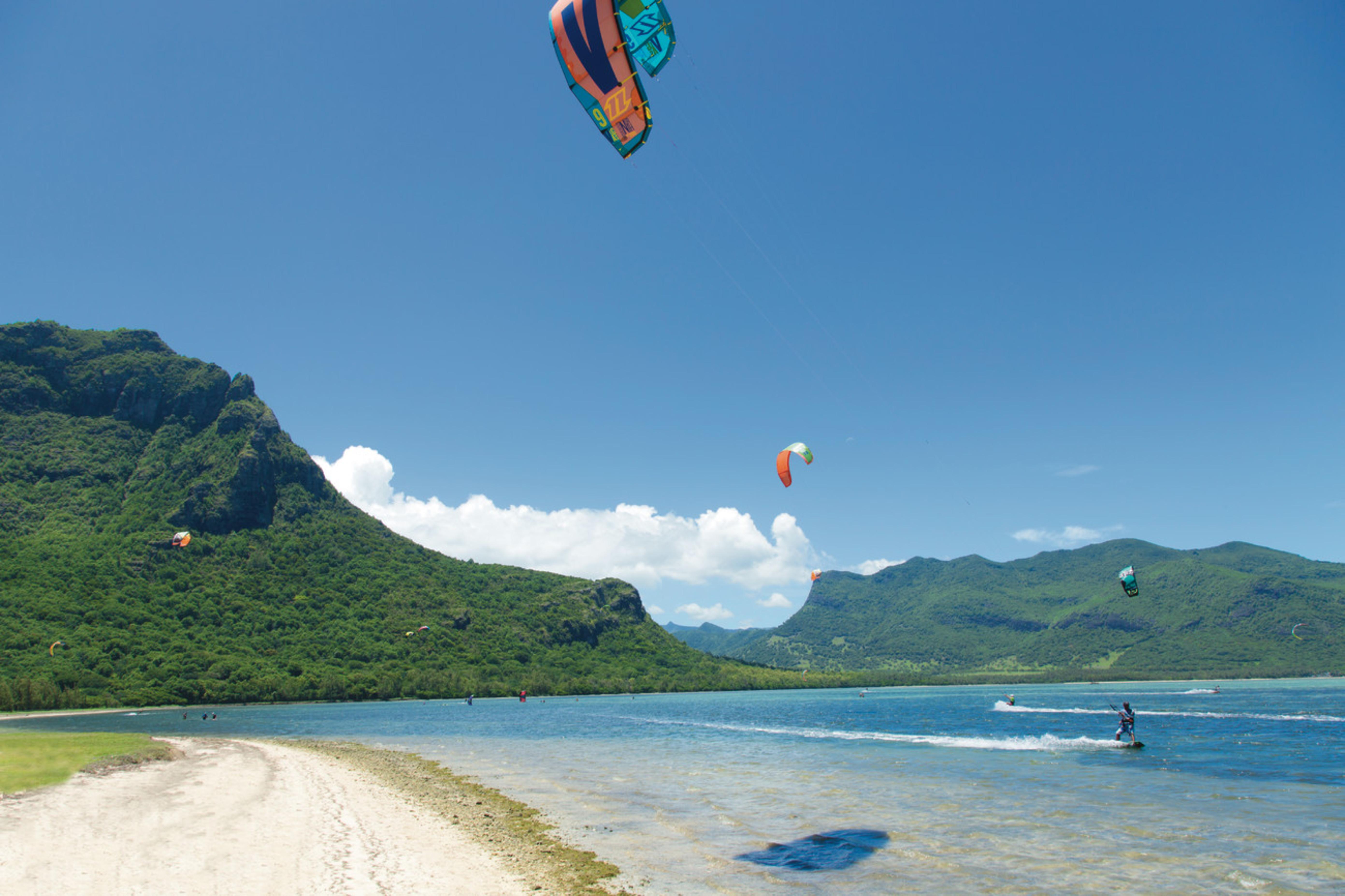 Hotel Riu Palace Mauritius (Adults Only) Ле Морн Екстериор снимка