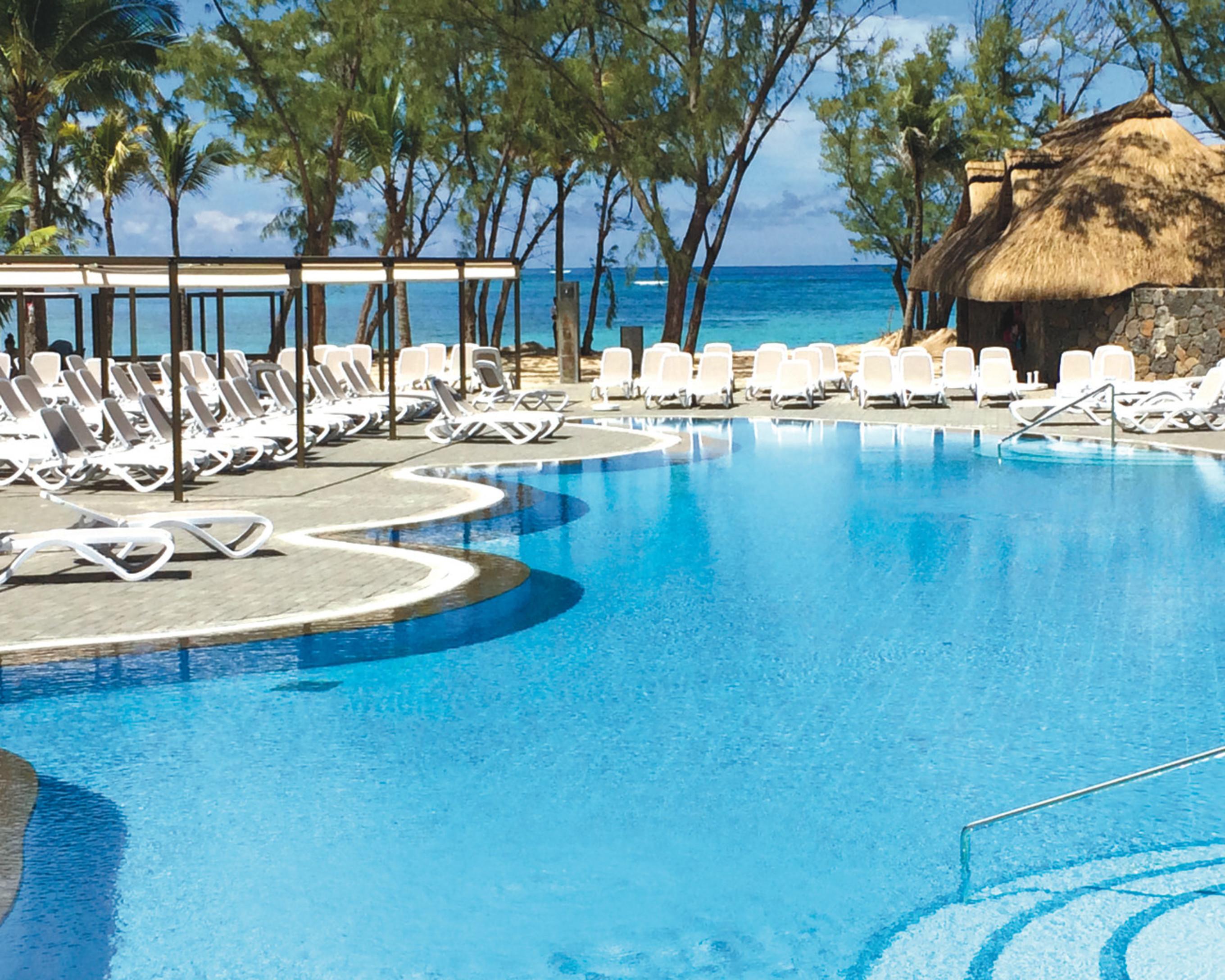 Hotel Riu Palace Mauritius (Adults Only) Ле Морн Екстериор снимка