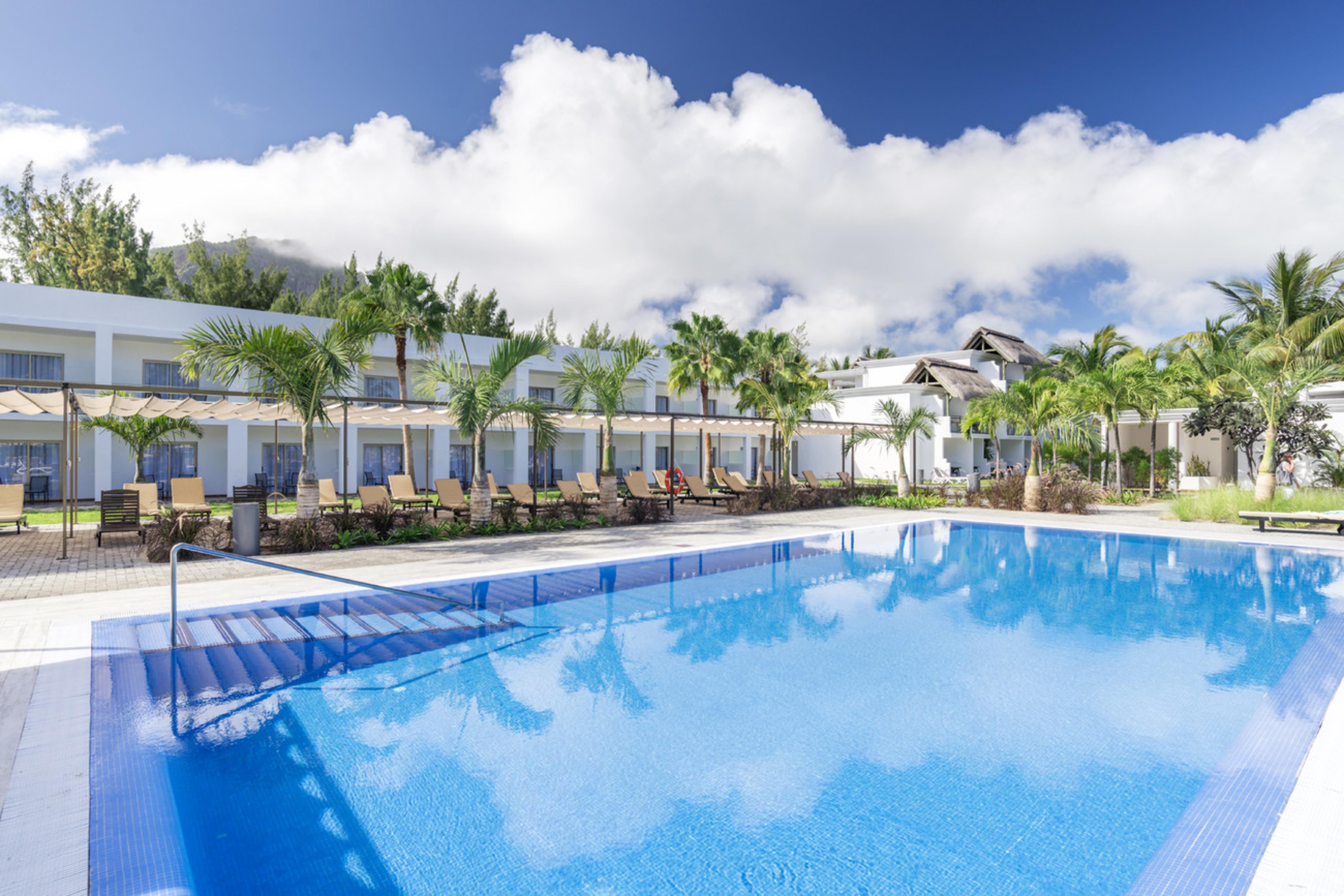 Hotel Riu Palace Mauritius (Adults Only) Ле Морн Екстериор снимка