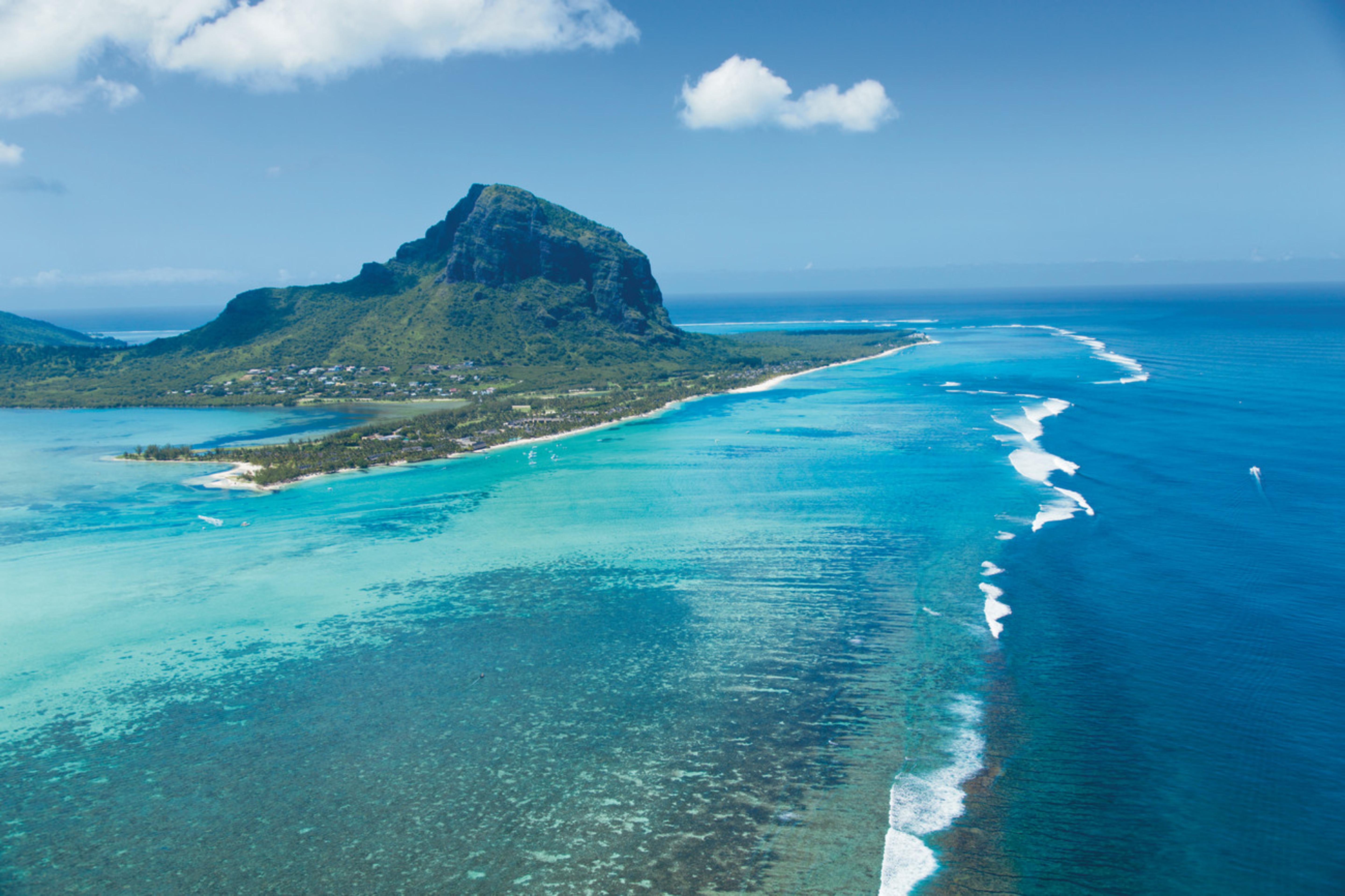 Hotel Riu Palace Mauritius (Adults Only) Ле Морн Екстериор снимка