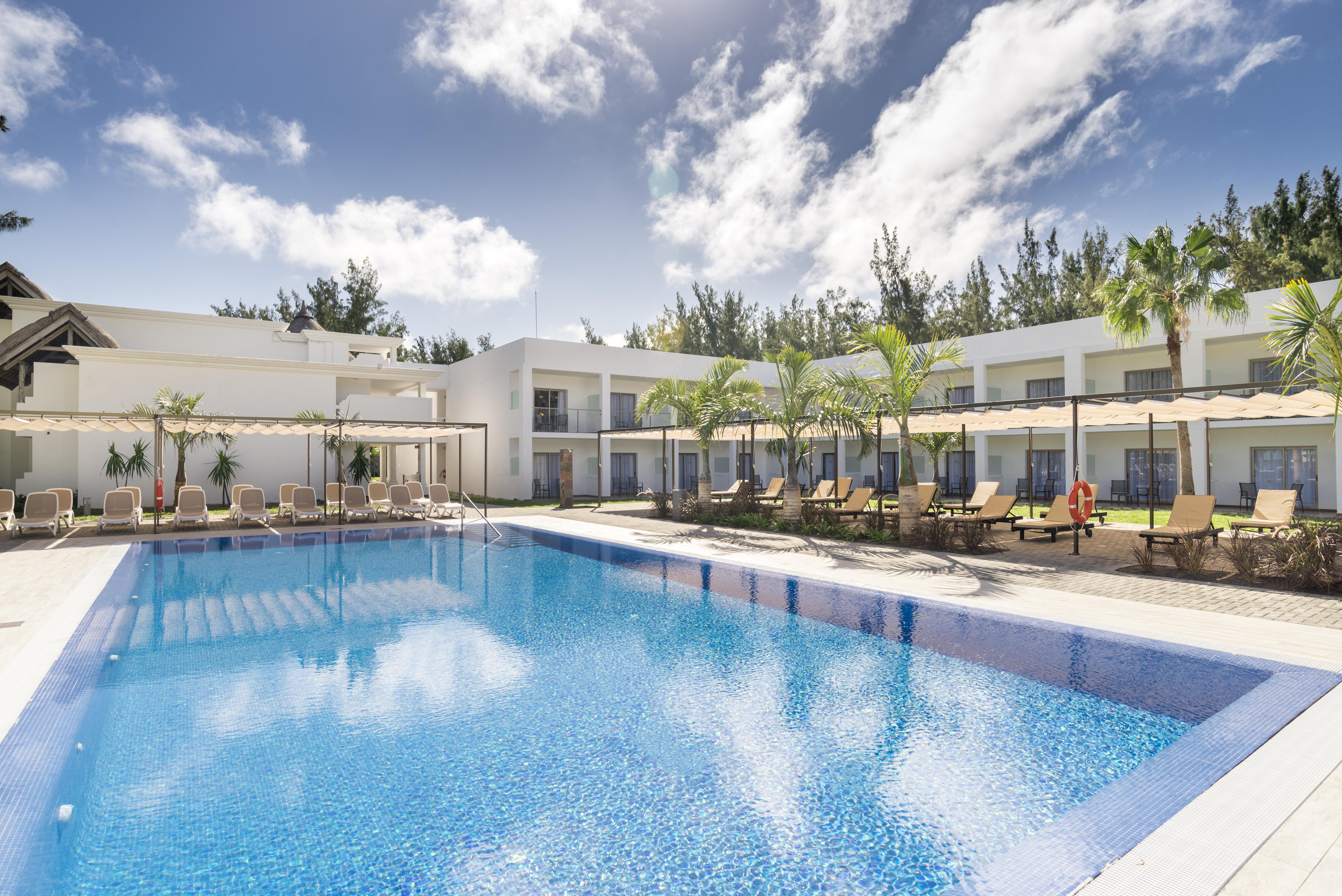 Hotel Riu Palace Mauritius (Adults Only) Ле Морн Екстериор снимка