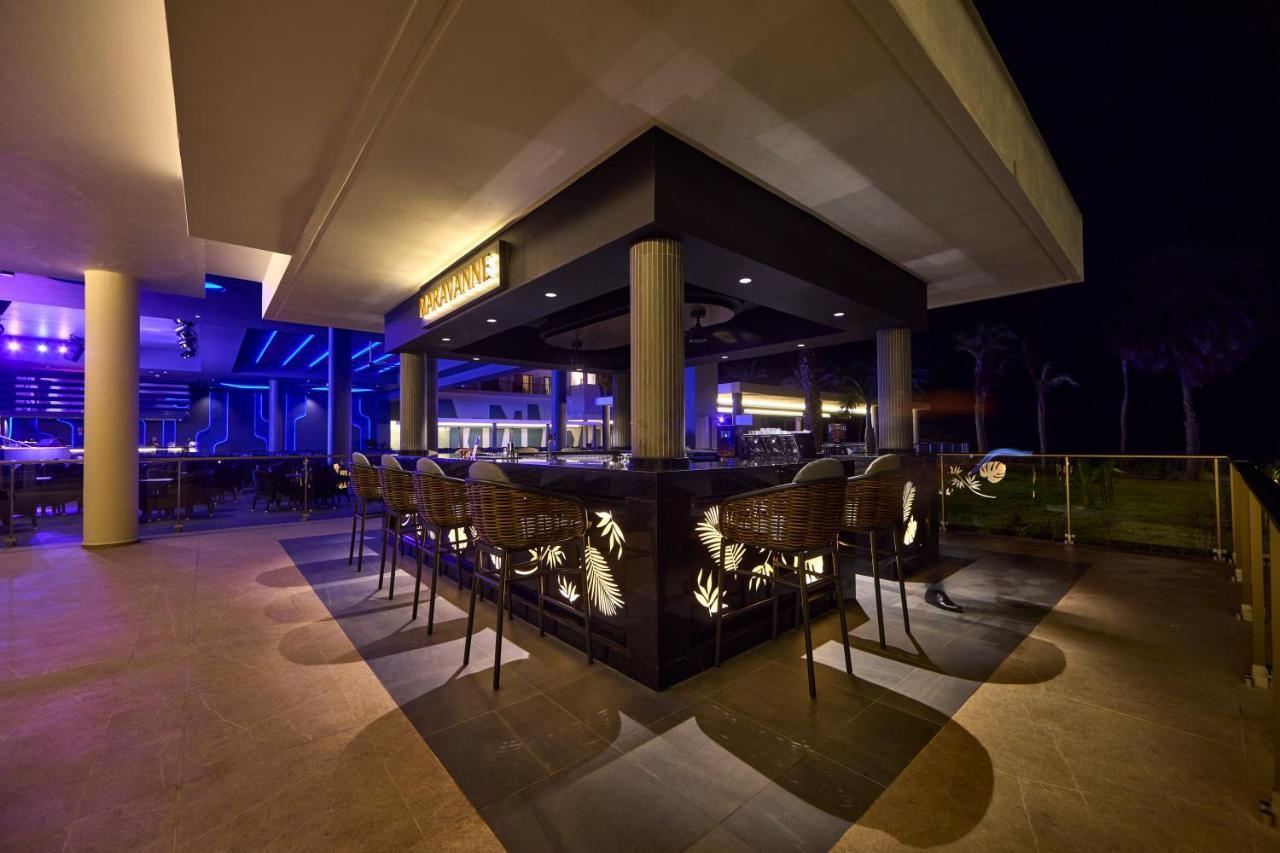 Hotel Riu Palace Mauritius (Adults Only) Ле Морн Екстериор снимка